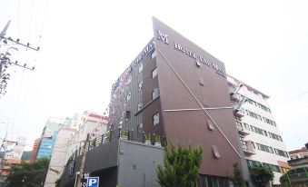 Hotel the May Gimhae