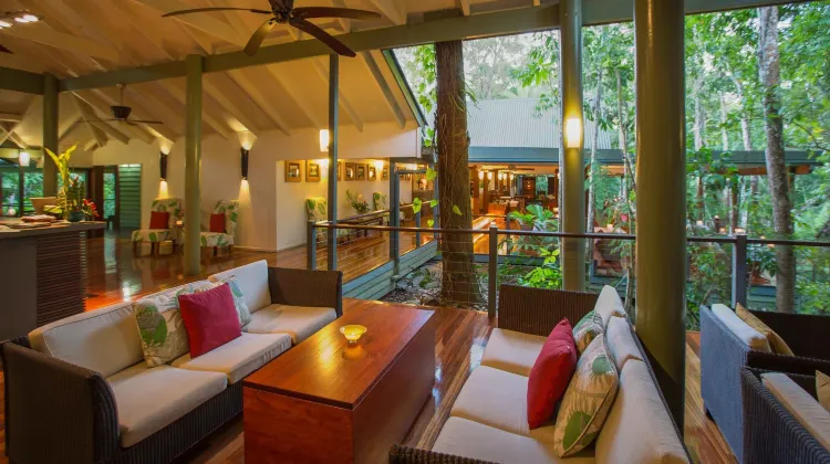 シルキーオークスロッジ 外観