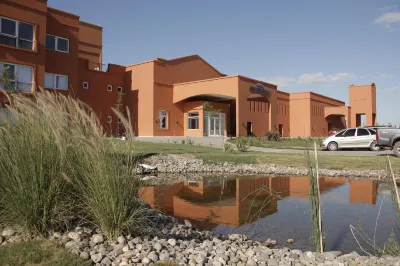 Howard Johnson by Wyndham Funes Hotels in 