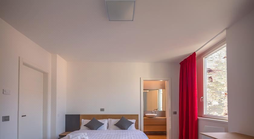 豪华双人或双床房（带阳台）