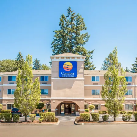 Comfort Inn & Suites Bothell – Seattle North Отели в г. Ботелл