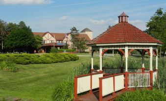 Eisenhower Hotel and Conference Center