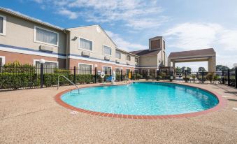 Baymont by Wyndham Donaldsonville LA - Housity