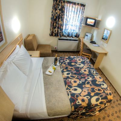 Accessible Double Room-Non-Smoking Road Lodge Durban Promo Code