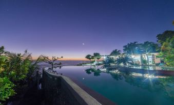 Bunzie's Cove - Housity
