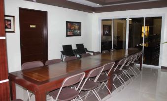 MC Hotel Lingayen - Housity