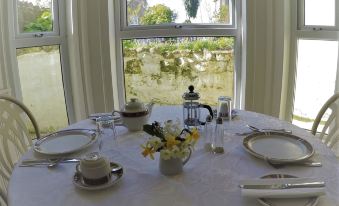 Heatherleigh Bed & Breakfast - Housity