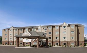 Microtel Inn & Suites by Wyndham Wheeling at the Highlands