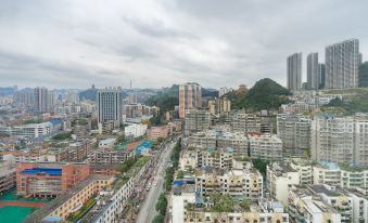 Vienna Hotel (Guiyang Jiaxiulou Airport Road)