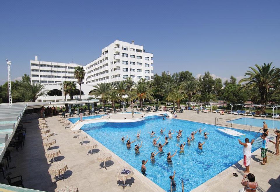 Sural Saray Hotel - Housity
