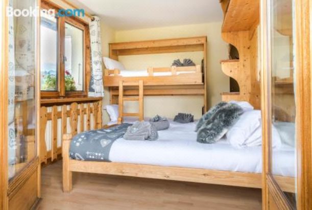 Chalet Bluebell Family Room