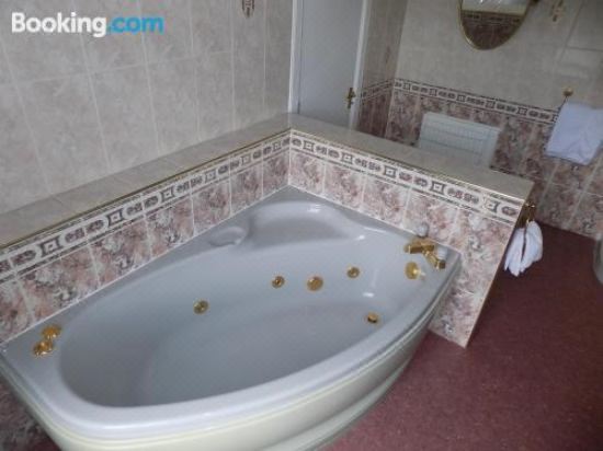 豪华双人或双床间 - 带spa浴缸