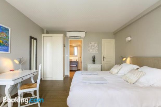 带露台的双人房