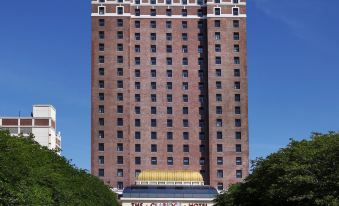 The Claridge Hotel - Housity