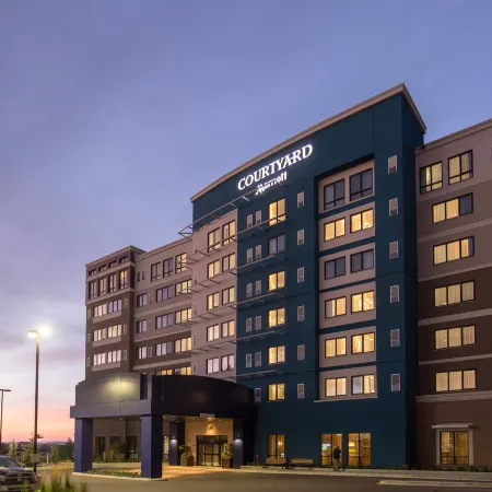 Courtyard Calgary South