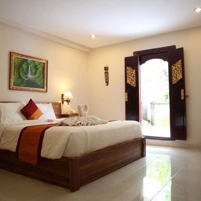 Deluxe Double Room with Pool View