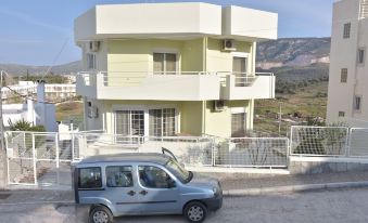 Double M - Housity