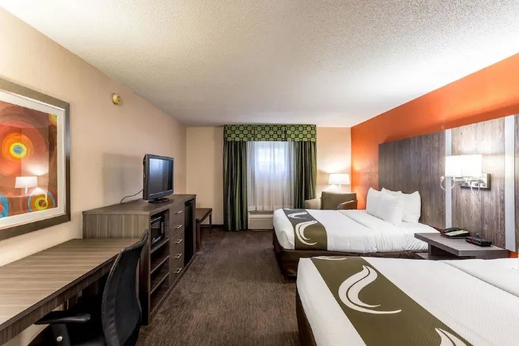 Comfort Inn & Suites Nashville Downtown - Stadium, Nashville – Updated 2023  Prices