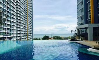 BASE Seaview Apartment Infinity Pool Pattaya City
