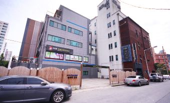 Andong Hotel Gallery - Housity