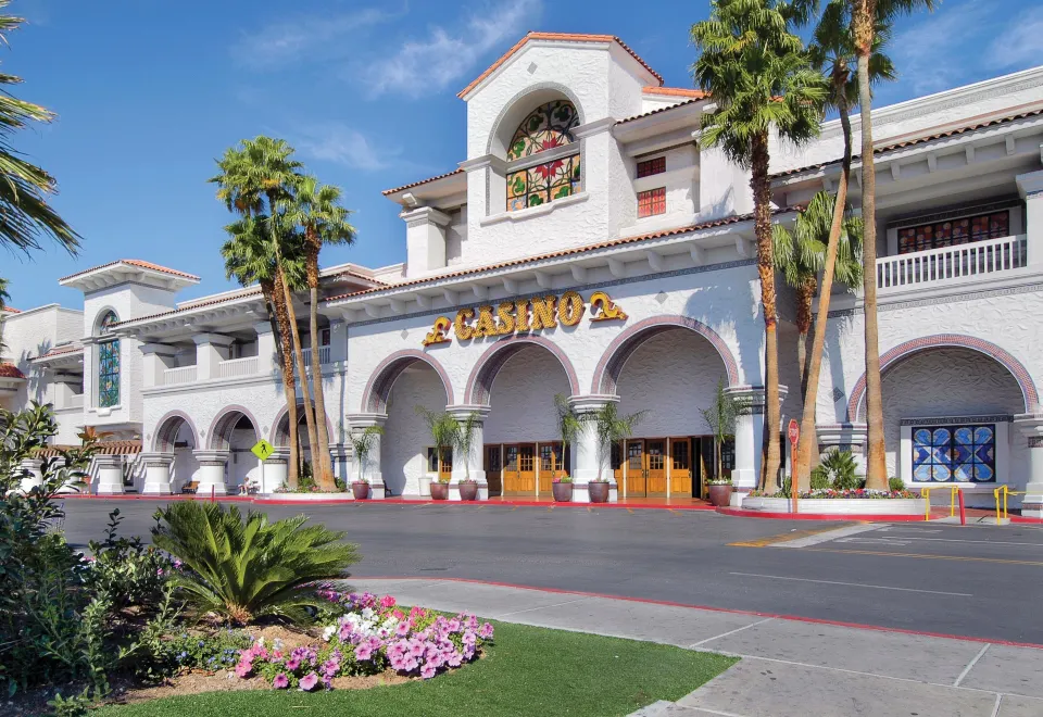 Gold Coast Hotel & Casino- Las Vegas, NV Hotels- Tourist Class