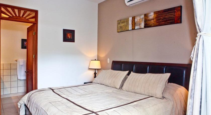 两卧室联排别墅