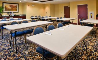 Holiday Inn Express & Suites Dothan North