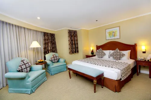 Oxford Suites Makati