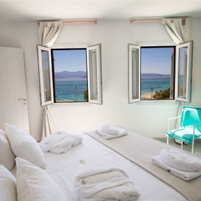One Bedroom Grand Suite with Sea View