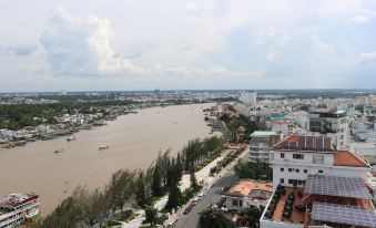Ninh Kieu Riverside Hotel
