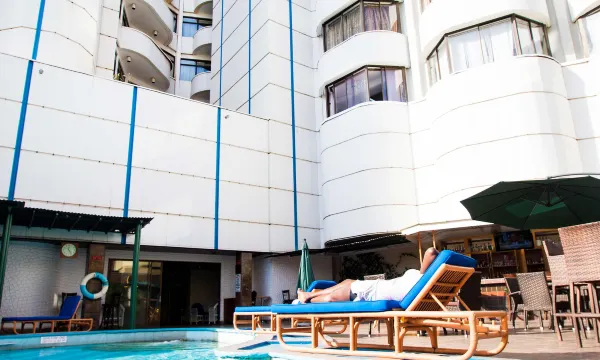 nairobi safari club hotel contacts