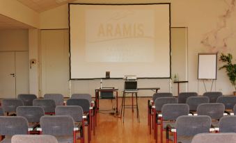 Aramis Tagungs- Und Sporthotel