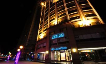 Forward Hotel