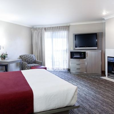 Suite-1 King Bed, Non-Smoking, Balcony, Fireplace, River View, Microwave And Refrigerator, Wi-Fi Best Western Plus Kootenai River Inn Casino & Spa Promo Code