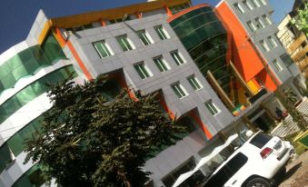 Florida International Hotel - Housity