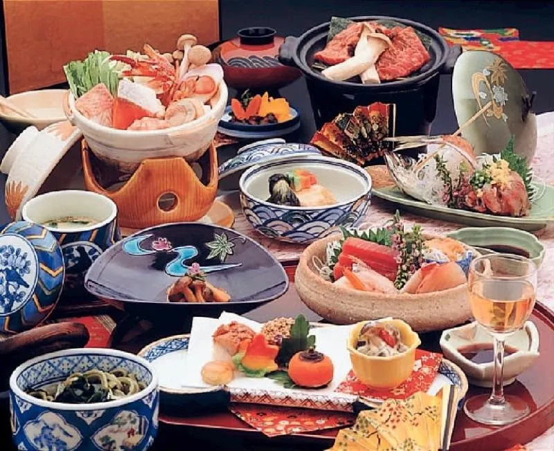 Hatoya Hotel - Itō