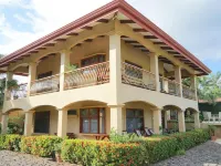 Villas Welcome to Heaven Hotels in Puerto Carrillo