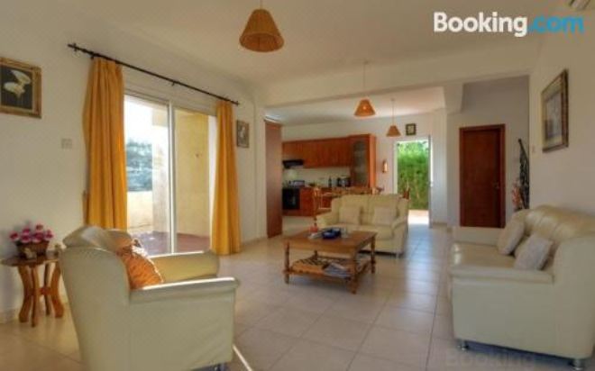 三卧室别墅带私人泳池