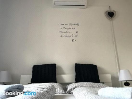 双人房（带公共浴室）