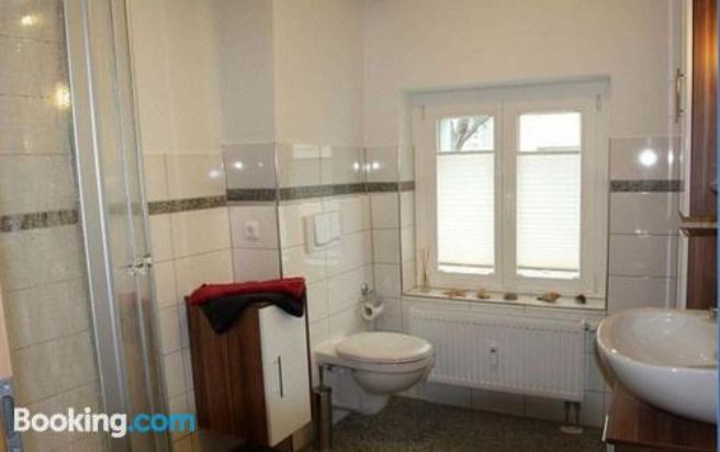 一卧室公寓带淋浴