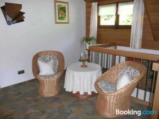 高级一卧室带阳台公寓