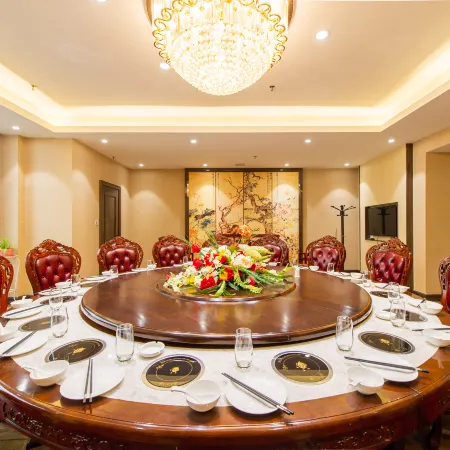 Wanhe Hotel Отели в г. Гуюань