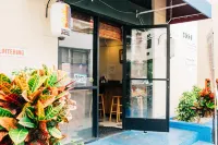 Waikiki Beachside Hostel Hotels in 