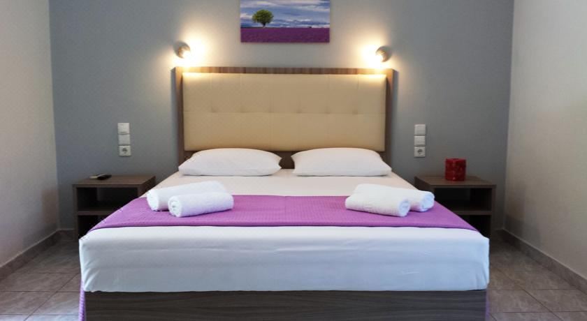 Petros Studios Valtos Deluxe Studio