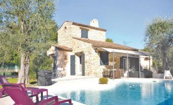 Stunning Home in Grasse with 3 Bedrooms, Outdoor Swimming Pool and Swimming Pool