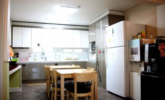 Guesthouse 710 in Haeundae - Hostel