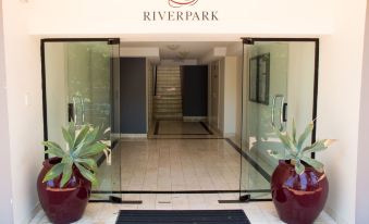 Riverpark-Studio Apartment