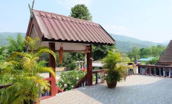 Somruthai Resort
