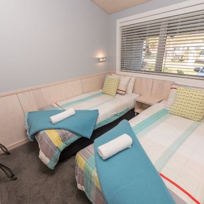 Self Contained - Sleeps 4 (2 Bedrooms)