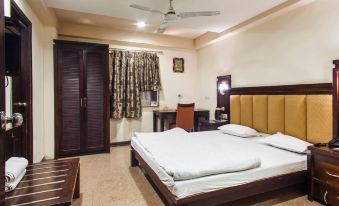 Hotel Vrindavan Regency & Restaurant